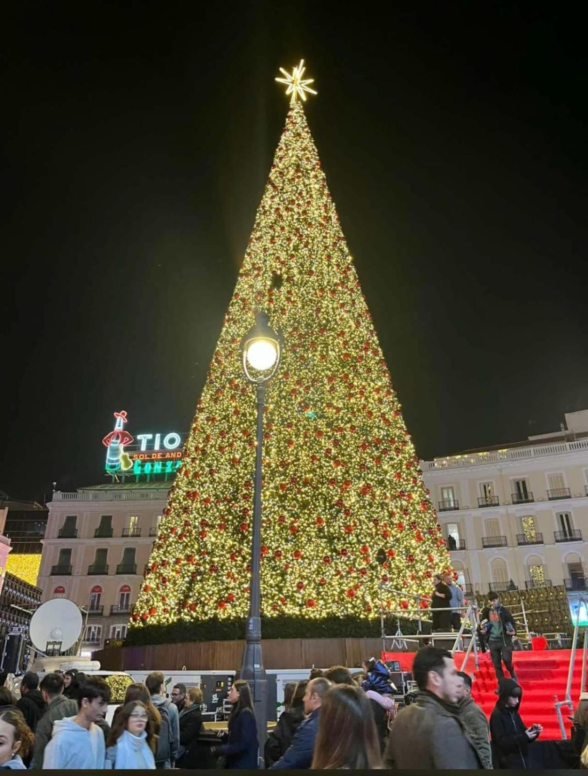Hotel Ch Cruz Madrid Exterior foto